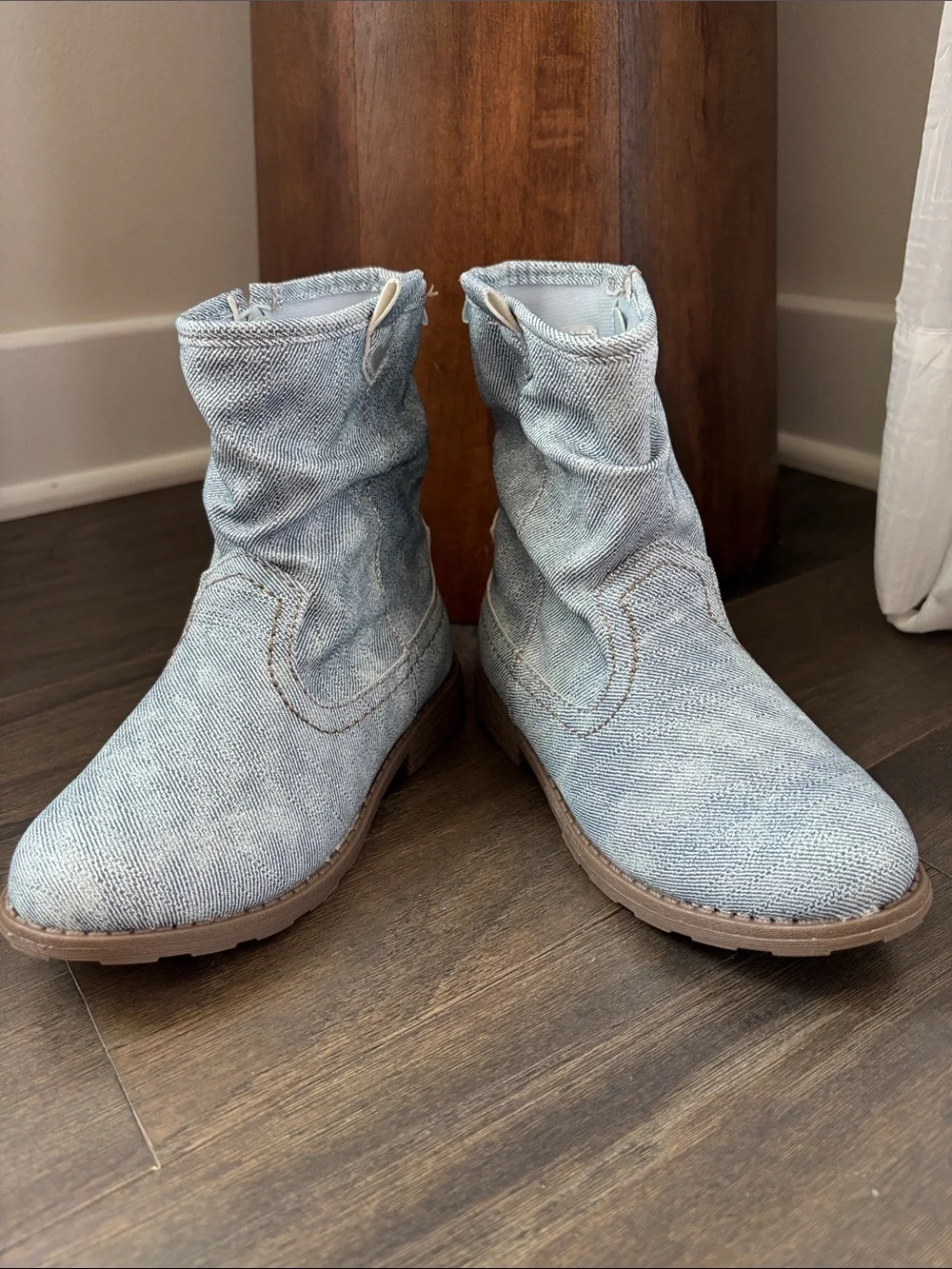 Carter’s Evie Slouch Boot, side zipper,rubber sole,heart,metallic,dressy,casual,